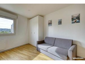 STUDIO MEUBLÉ de 23m2 avec place de parking sécurisé en sous sol