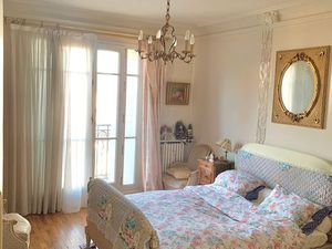 Prestigious parisian vintage