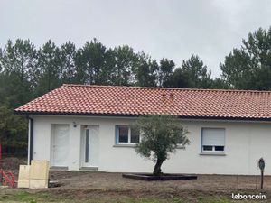 Location annuelle T4 maison neuve de plein pied