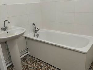 Chambre spacieuse et lumineuse