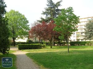 Appartement à vendre 4 pièces 66 m² - Lyon 8e Arrondissement (69008) - 144 000€