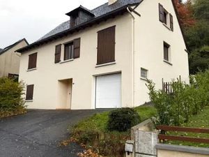 Vente maison 20 pièces 164 m² à Murat (15300)  245 000 €