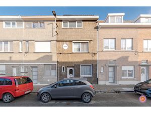 Huis te koop in Sint-Niklaas met 2 slaapkamers