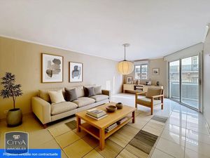 Appartement à vendre 3 pièces 81.61 m² - Perpignan (66) - 150 000€