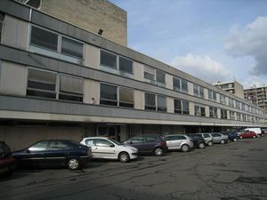 Location Local Professionnel 390m²