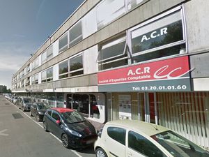 Location Local Professionnel 85m²