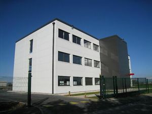 Location Local Professionnel 120m²