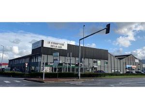 Location Local Professionnel 607m²