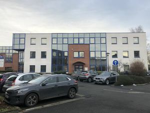 Location Local Professionnel 650m²