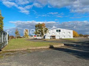 Bâtiment Industriel 1 154 m² avec Foncier 12 000 m² Axe A10 Tours/Blois  panneaux solaire 