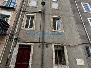 Ales  Centre ville  immeuble de 4 appartements avec bon rapport locatif