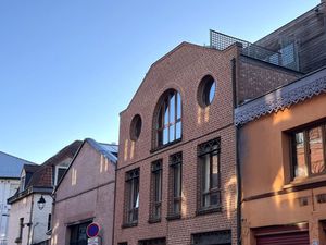 Location Local Professionnel 150m²