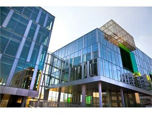 Location Local Professionnel 4 536m²