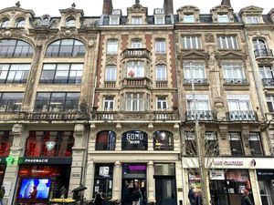 Location Local Professionnel 110m²