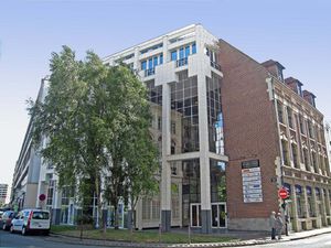 Location Local Professionnel 2 099m²