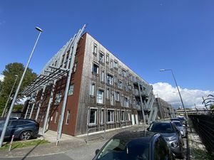 Location Local Professionnel 740m²