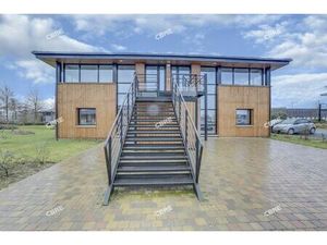 Location Local Professionnel 467m²