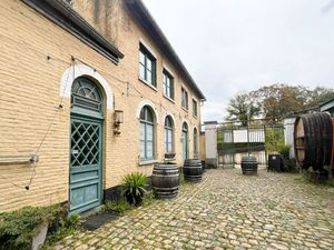 Location Local Professionnel 134m²