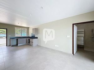 Location Appartement 1 pièce 30m² MATOURY 97351