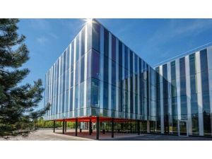 Achat Local Professionnel 833m²