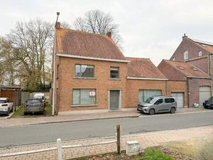 Ruime instapklare woning met tuin  3 slpk  grote garage/berging (100 m²) te Handzame