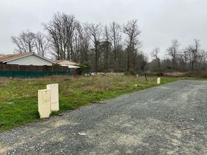 Terrain à bâtir à Madirac (33670)