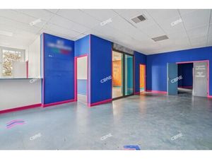 Location Local Professionnel 148m²