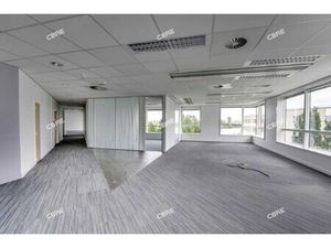 Location Local Professionnel 567m² NANTERRE 92000