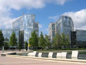 Location Local Professionnel 4 934m²