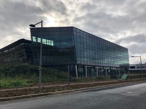 Location Local Professionnel 510m²