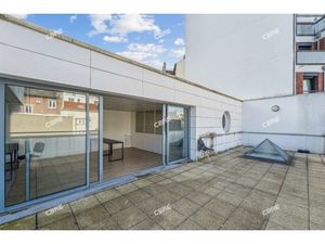 Location Local Professionnel 144m²