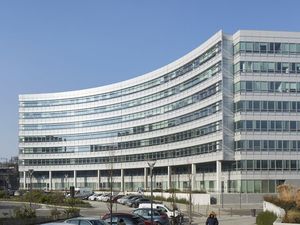 Location Local Professionnel 1 908m² MASSY 91300