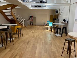 Location Local Professionnel 456m²