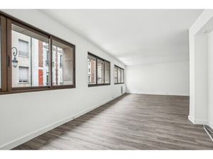 Location Local Professionnel 142m²