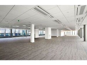 Location Local Professionnel 628m²