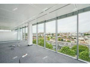 Location Local Professionnel 464m²