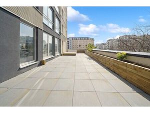 Location Local Professionnel 538m²