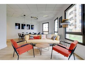 Location Local Professionnel 559m²