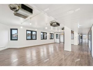 Location Local Professionnel 568m²