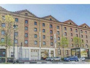 Location Local Professionnel 4 103m²