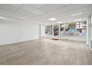 Location Local Professionnel 72m²