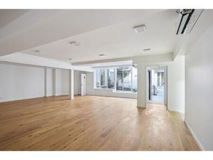 Location Local Professionnel 126m²