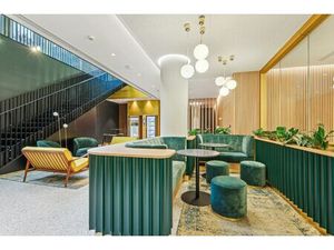 Location Local Professionnel 1 231m²