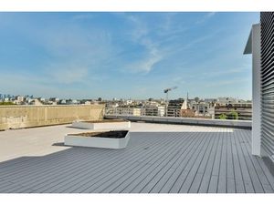 Location Local Professionnel 165m²