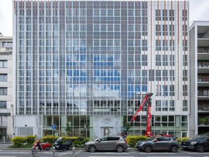 Location Local Professionnel 2 153m²