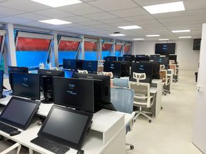 Location Local Professionnel 1 143m² PARIS 15ème