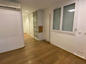 Location Local Professionnel 155m²