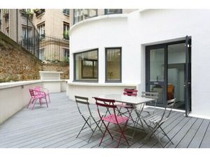 Location Local Professionnel 230m²