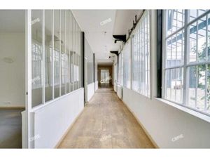 Location Local Professionnel 534m²