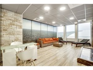 Location Local Professionnel 4 748m²